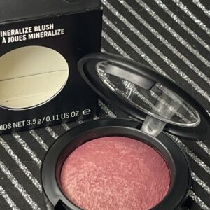 Mineralize Blush 3.2g (LOVE THING) BLUSH ON