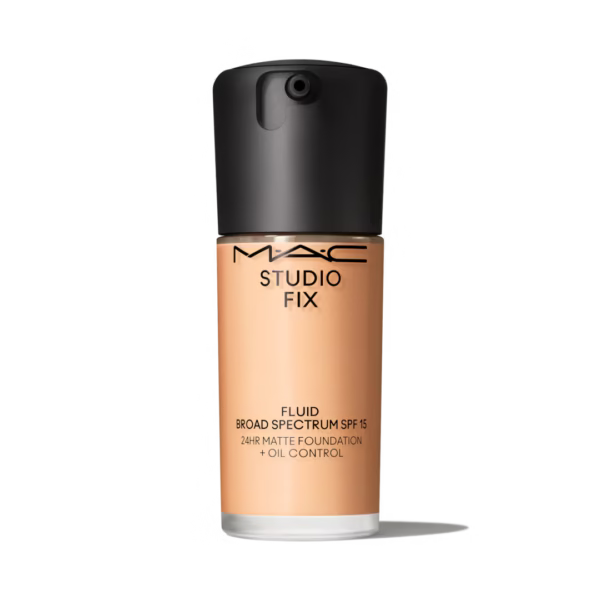 Studio Fix Fluid SPF 15 30ml FOUNDATION (NC18)